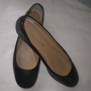 WORN ONCE - Arturo Chiang Flats